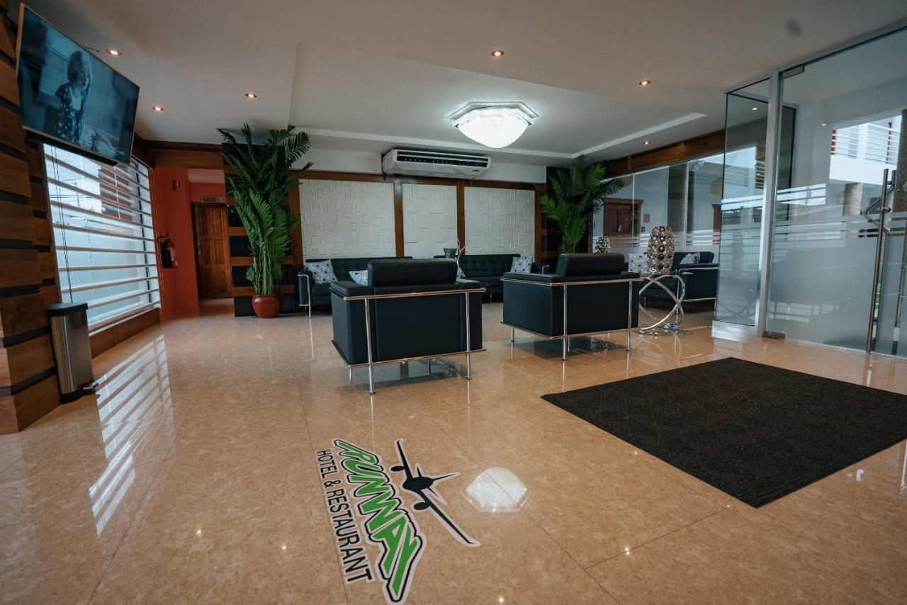 Runway Hotel Piarco Exteriör bild